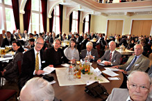 Jahrestagung der Massivumformer im Goldenen Saal der Schauburg in Iserlohn